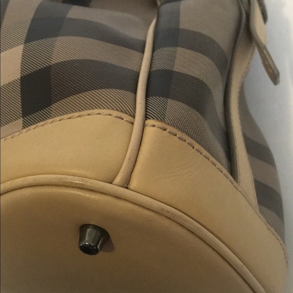 AUTHENTIC BURBERRY Medium Walden Hobo Bag w/tags - Picture 6 of 8